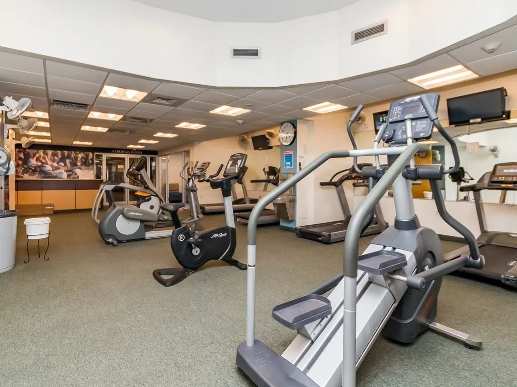 33 Pond Ave, Brookline Village