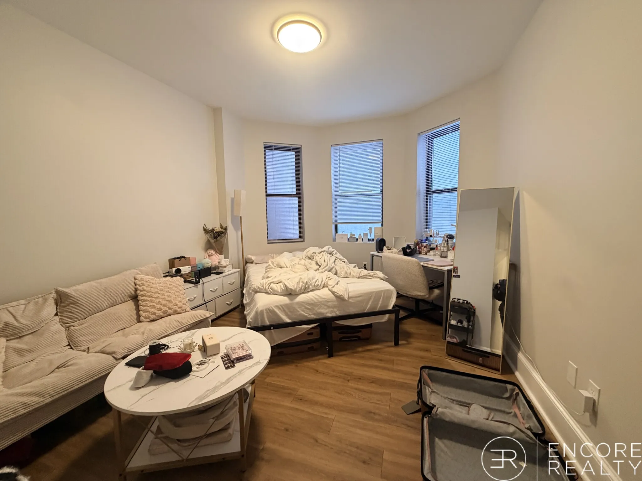 833 Beacon St, Fenway