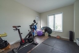 65 Bayberry Ln, Dartmouth