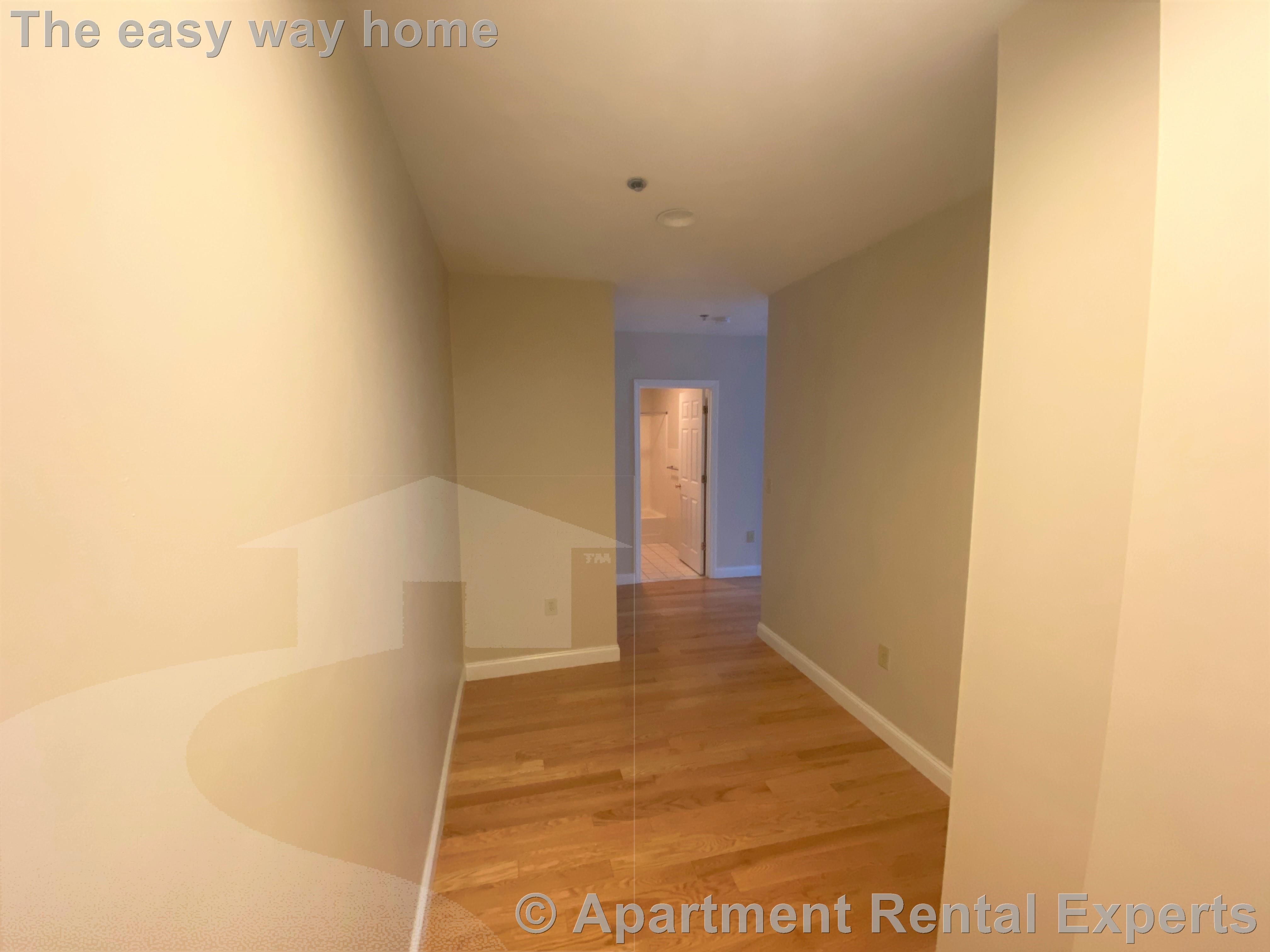 1 bed, 1 bath apartment for rent at 15 Pearl Unit 05, Central Square — photo 6 of 10
