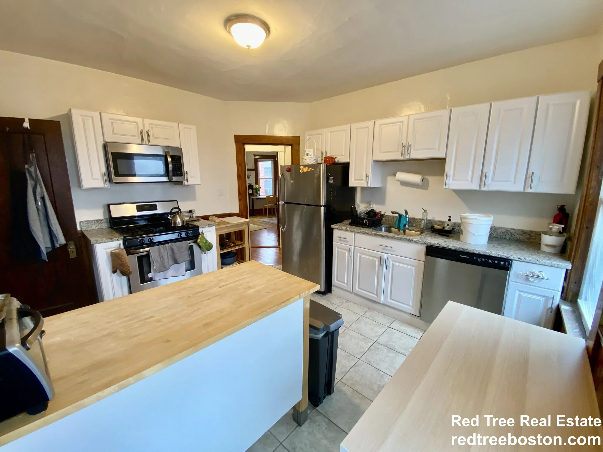 11 Parkton Rd, Jamaica Plain