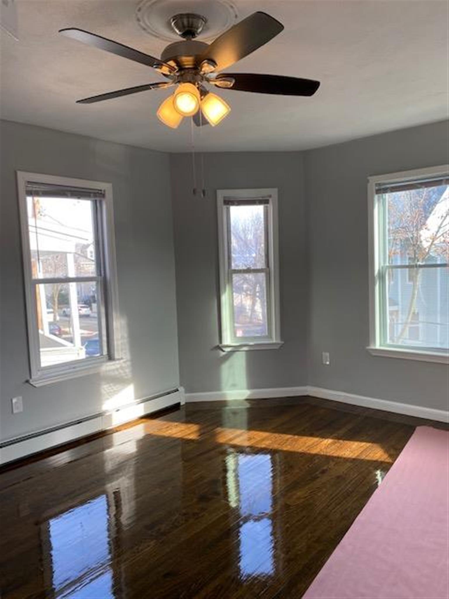 2.5 bed, 1 bath apartment for rent at 8 Essex St Unit 2, Gilman Square — photo 5 of 18