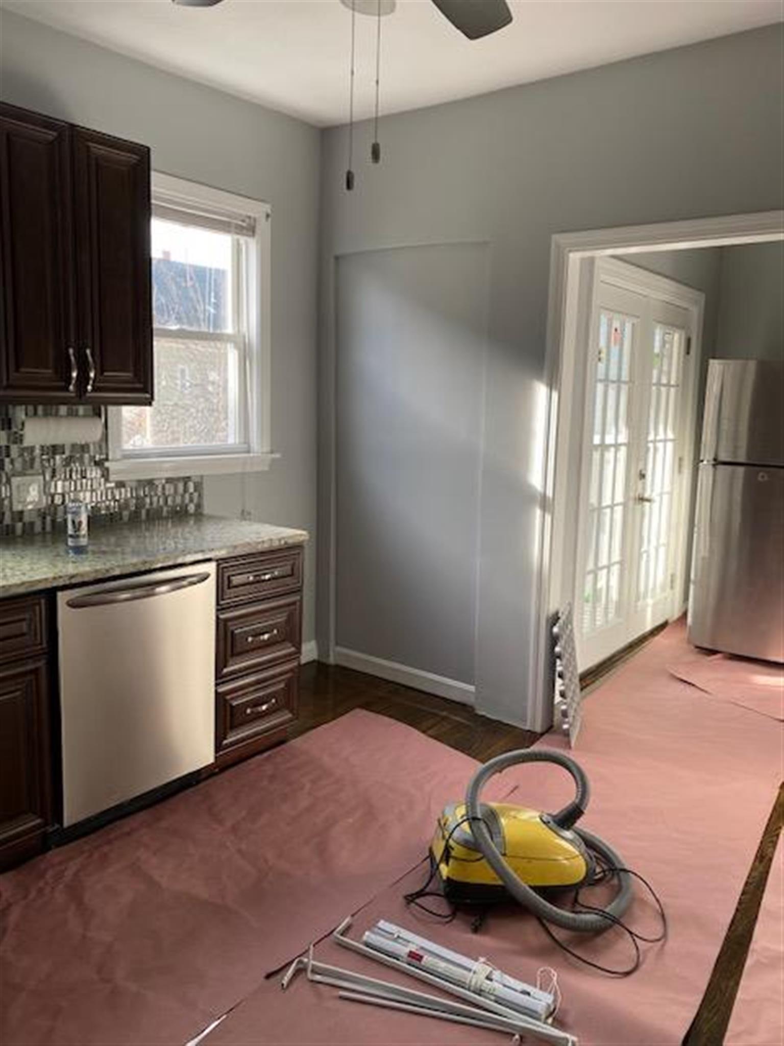 2.5 bed, 1 bath apartment for rent at 8 Essex St Unit 2, Gilman Square — photo 8 of 18