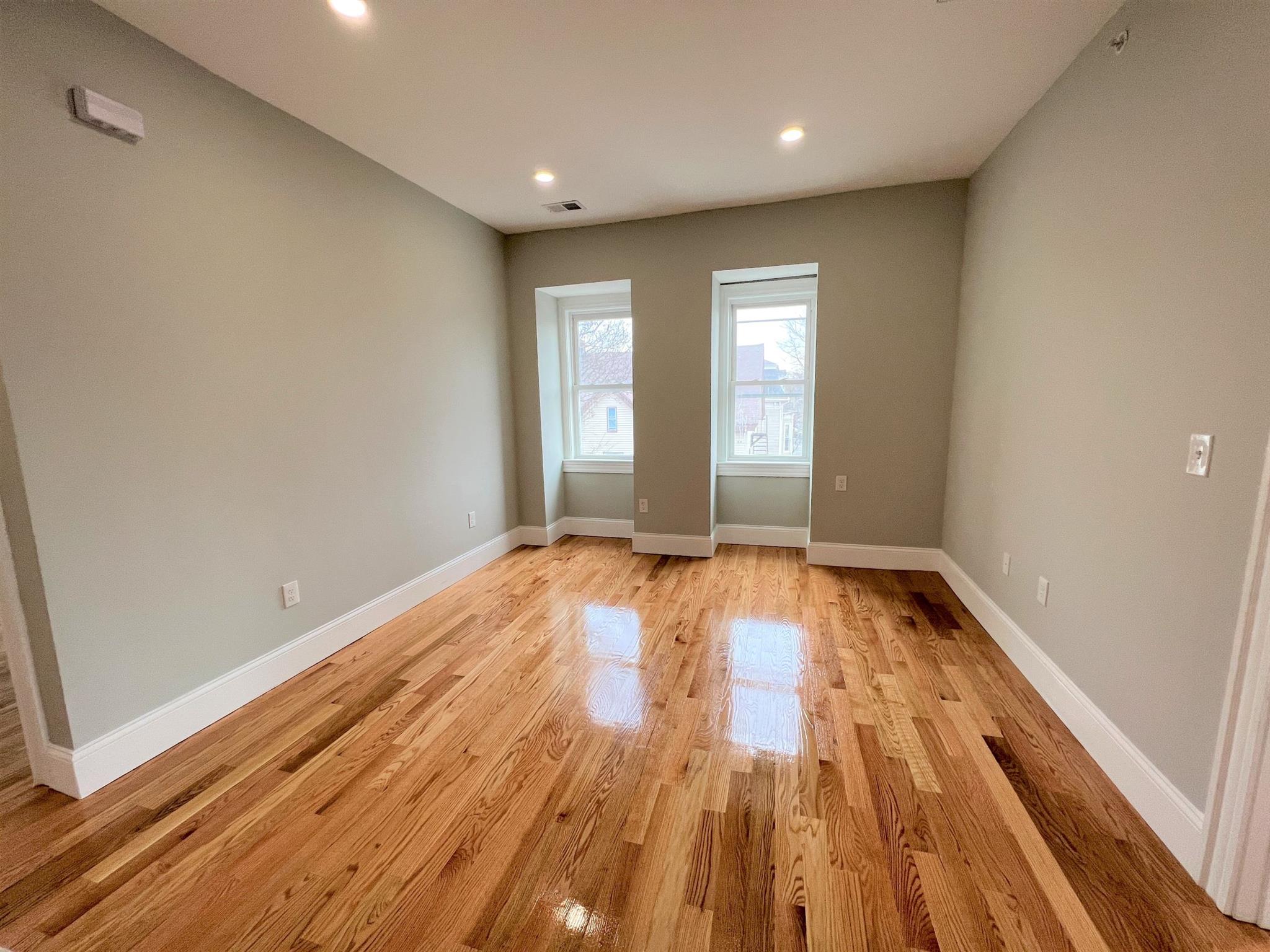 71 Pearl St, East Somerville