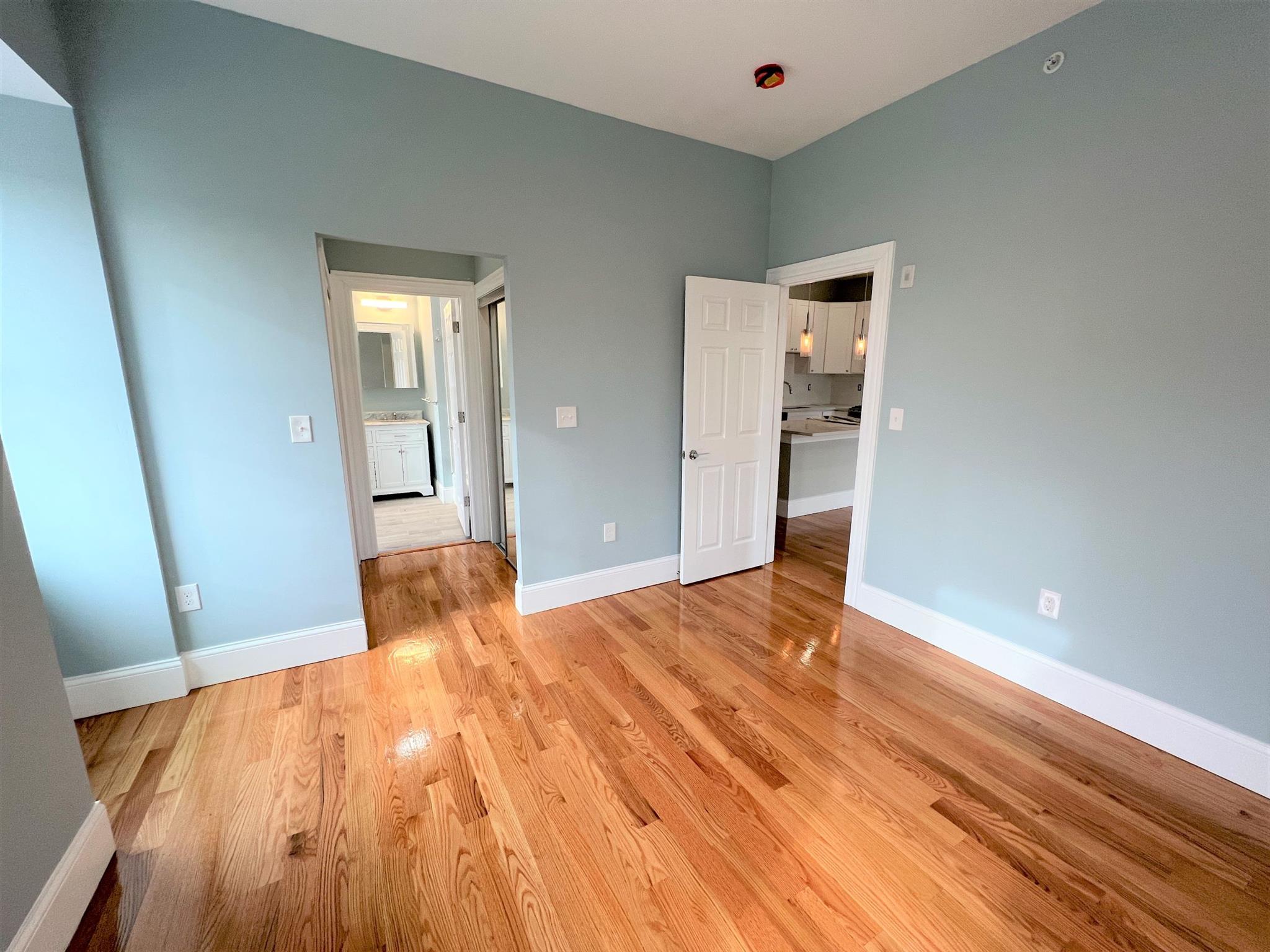 71 Pearl St, East Somerville