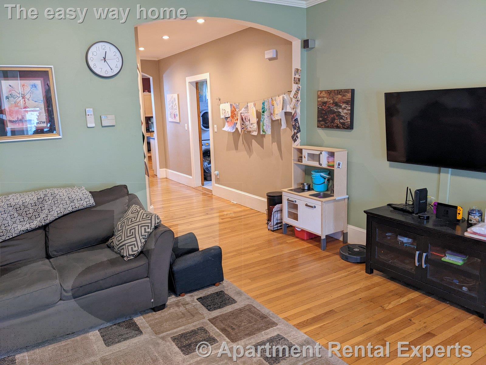 2 bed, 1 bath apartment for rent at 15 Cutter St Unit 1, Davis Square — photo 3 of 11
