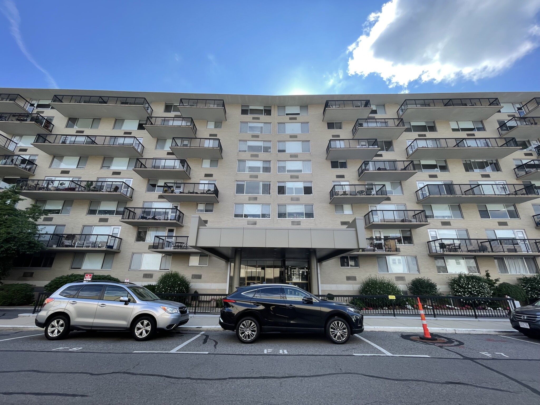 101 Monmouth St, Longwood