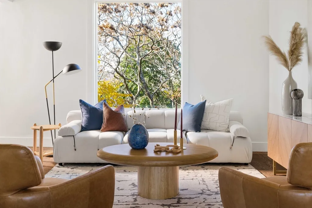 133 Boardman St, East Boston