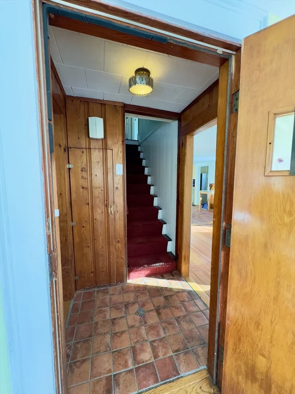 8 Fox Point, Dorchester