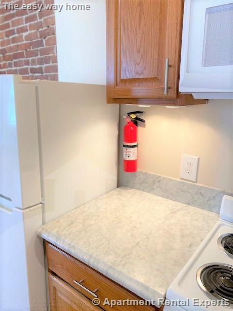 1.5 bed, 1 bath apartment for rent at 888 Massachusetts Ave Unit 510, Central Square — photo 7 of 14
