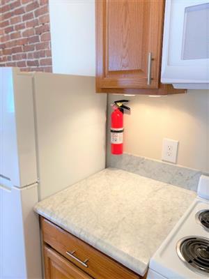 888 Massachusetts Ave, Riverside