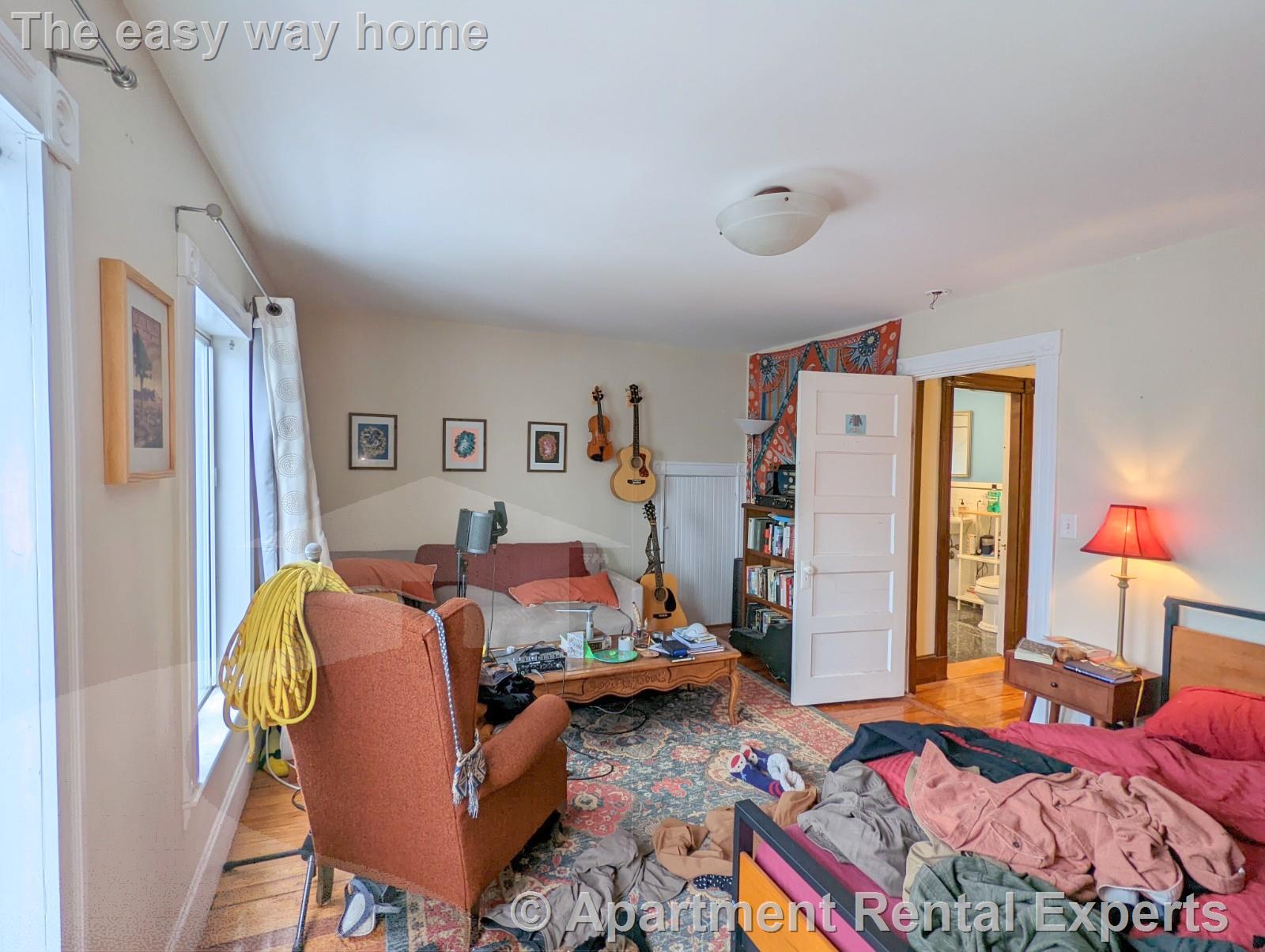 57 Josephine Ave, Powder House Square