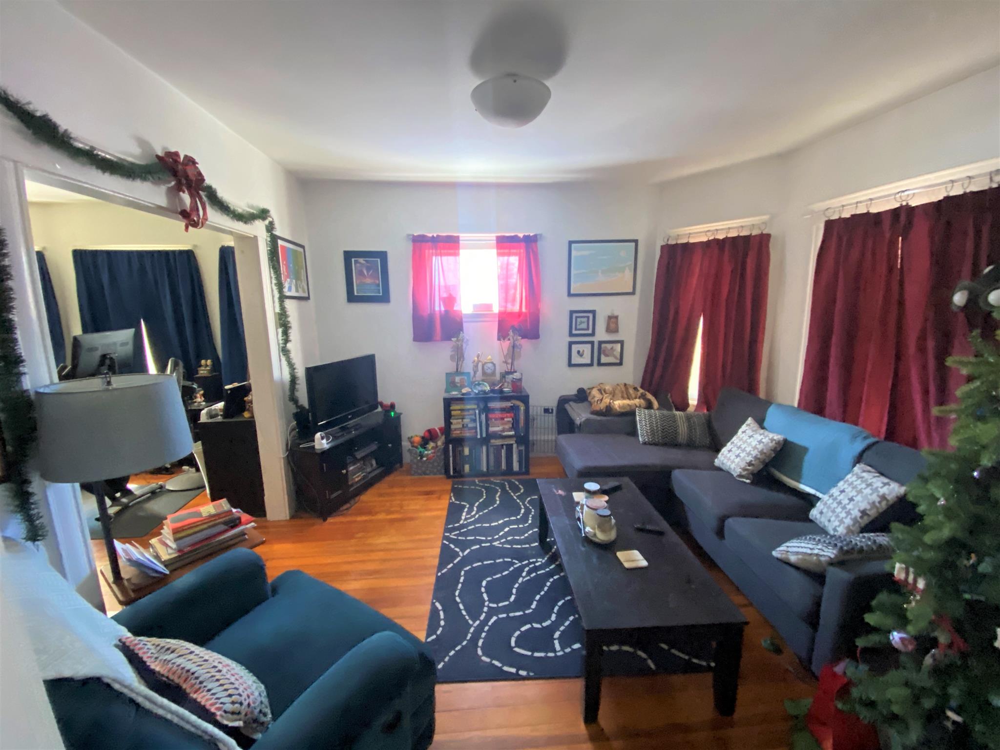 1.5 bed, 1 bath apartment for rent at 42 Newbern Ave Unit 1, Medford — photo 3 of 7