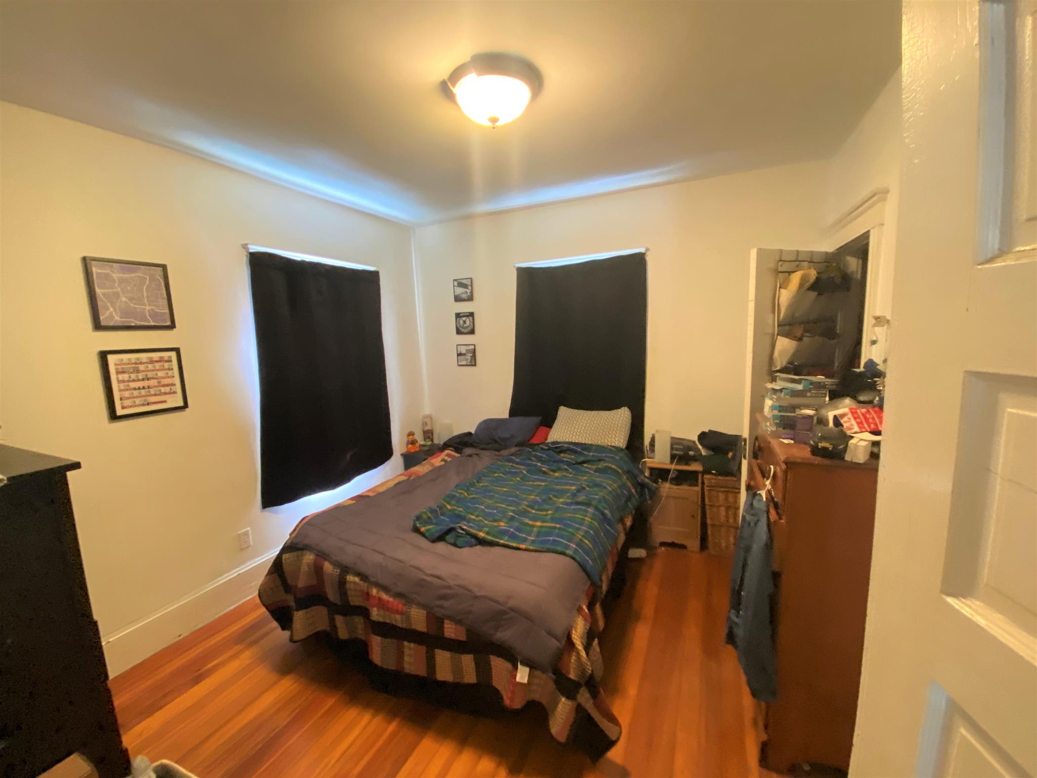 1.5 bed, 1 bath apartment for rent at 42 Newbern Ave Unit 1, Medford — photo 6 of 7