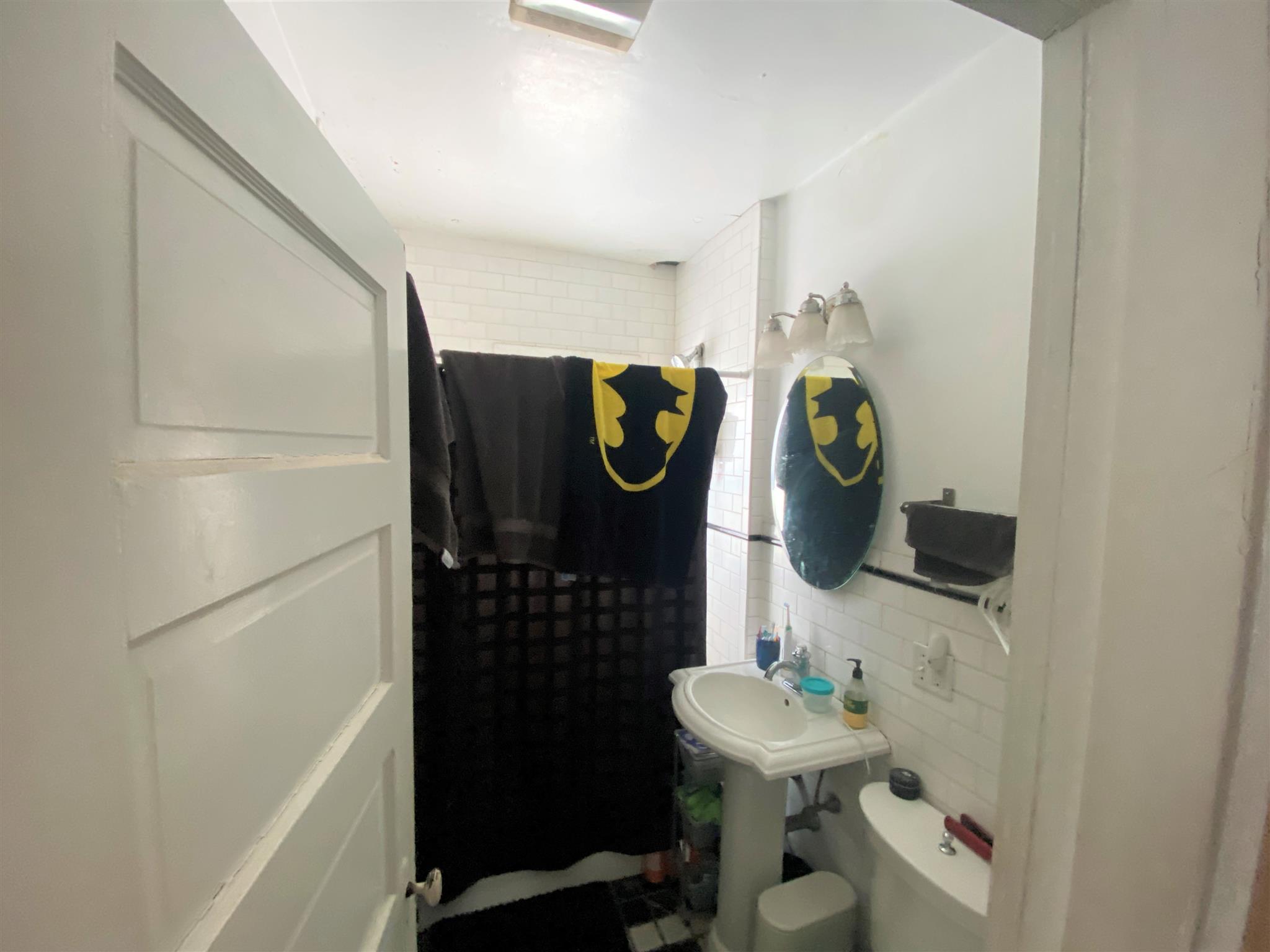 1.5 bed, 1 bath apartment for rent at 42 Newbern Ave Unit 1, Medford — photo 7 of 7