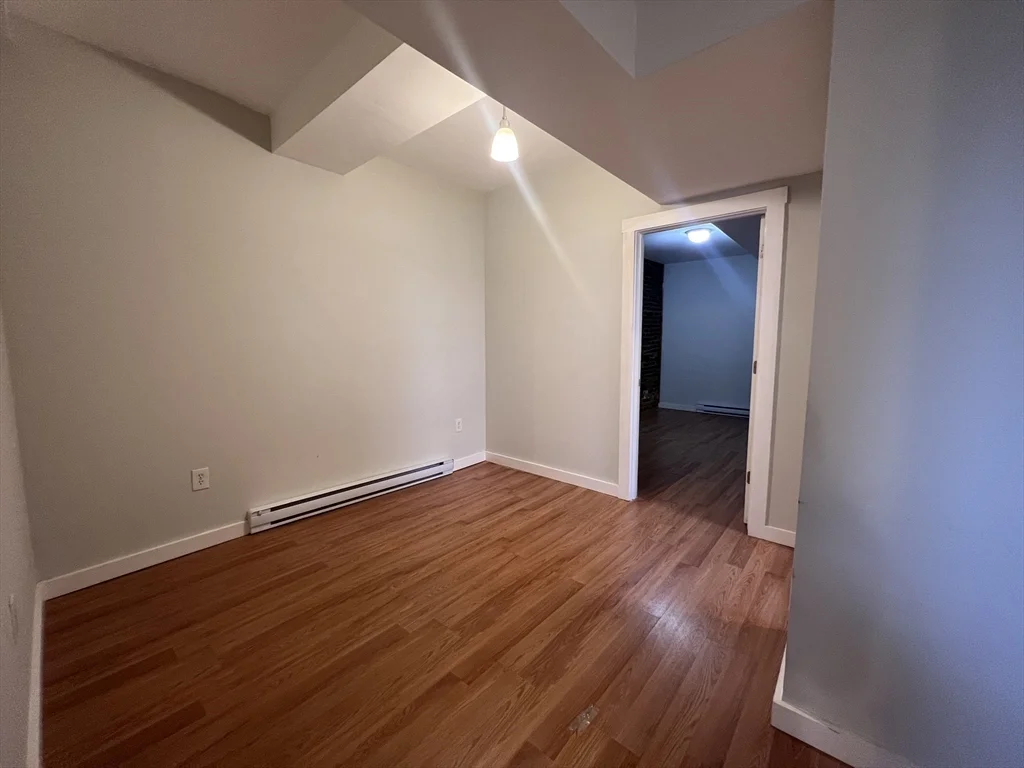 7 Sherborn Ct, Medford