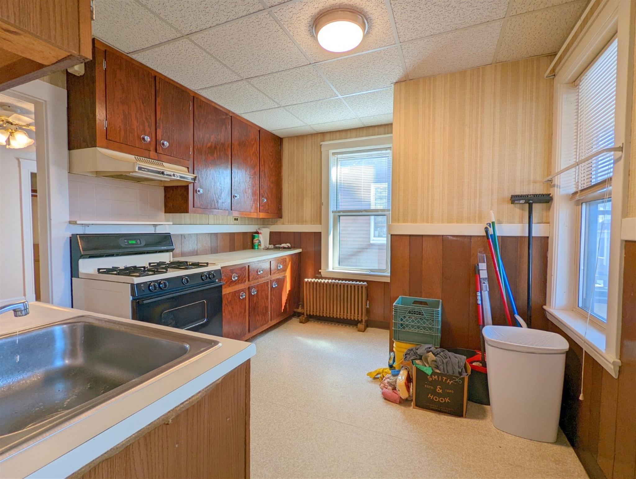 1 bed, 1 bath apartment for rent at 129 Boston Ave Unit A, Medford — photo 9 of 17