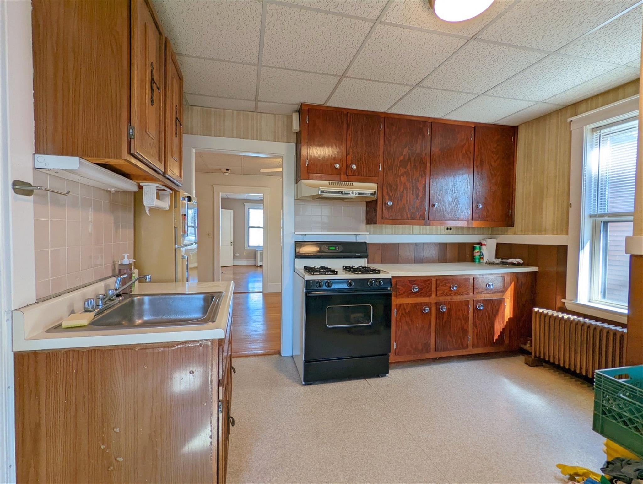 1 bed, 1 bath apartment for rent at 129 Boston Ave Unit A, Medford — photo 10 of 17