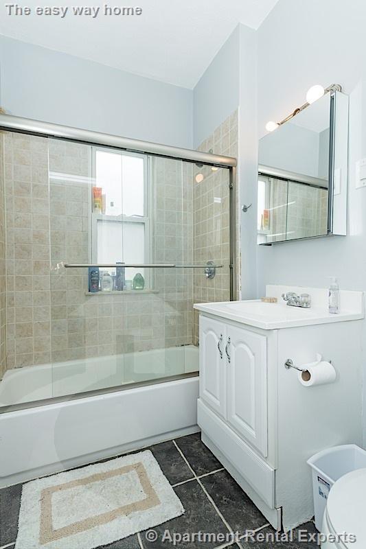 32 Hawthorne St, Davis Square