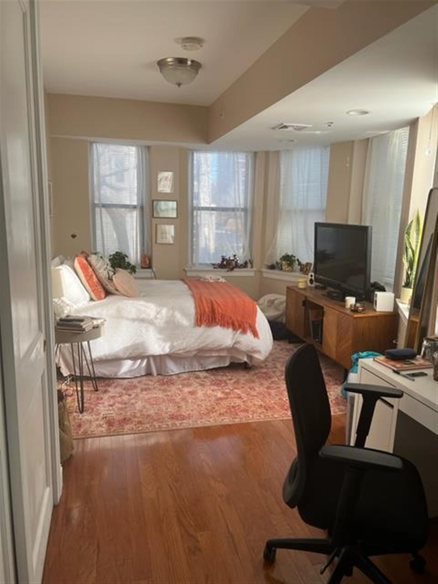 Studio bed, 1 bath apartment for rent at 923 Massachusetts Ave Unit 2, Central Square — photo 7 of 7