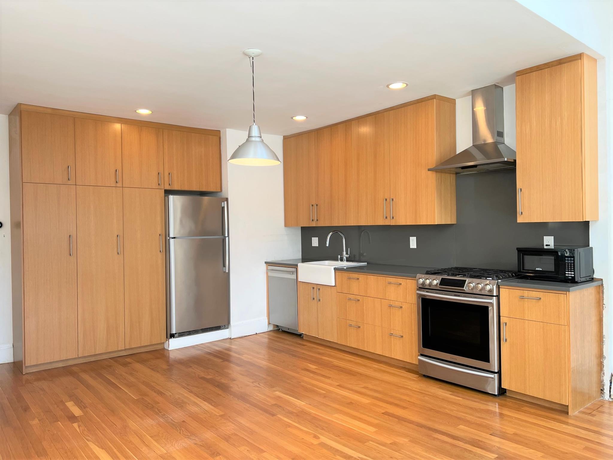 2 bed, 1 bath apartment for rent at 218 Harvard St Unit 1S, Central Square — photo 12 of 17