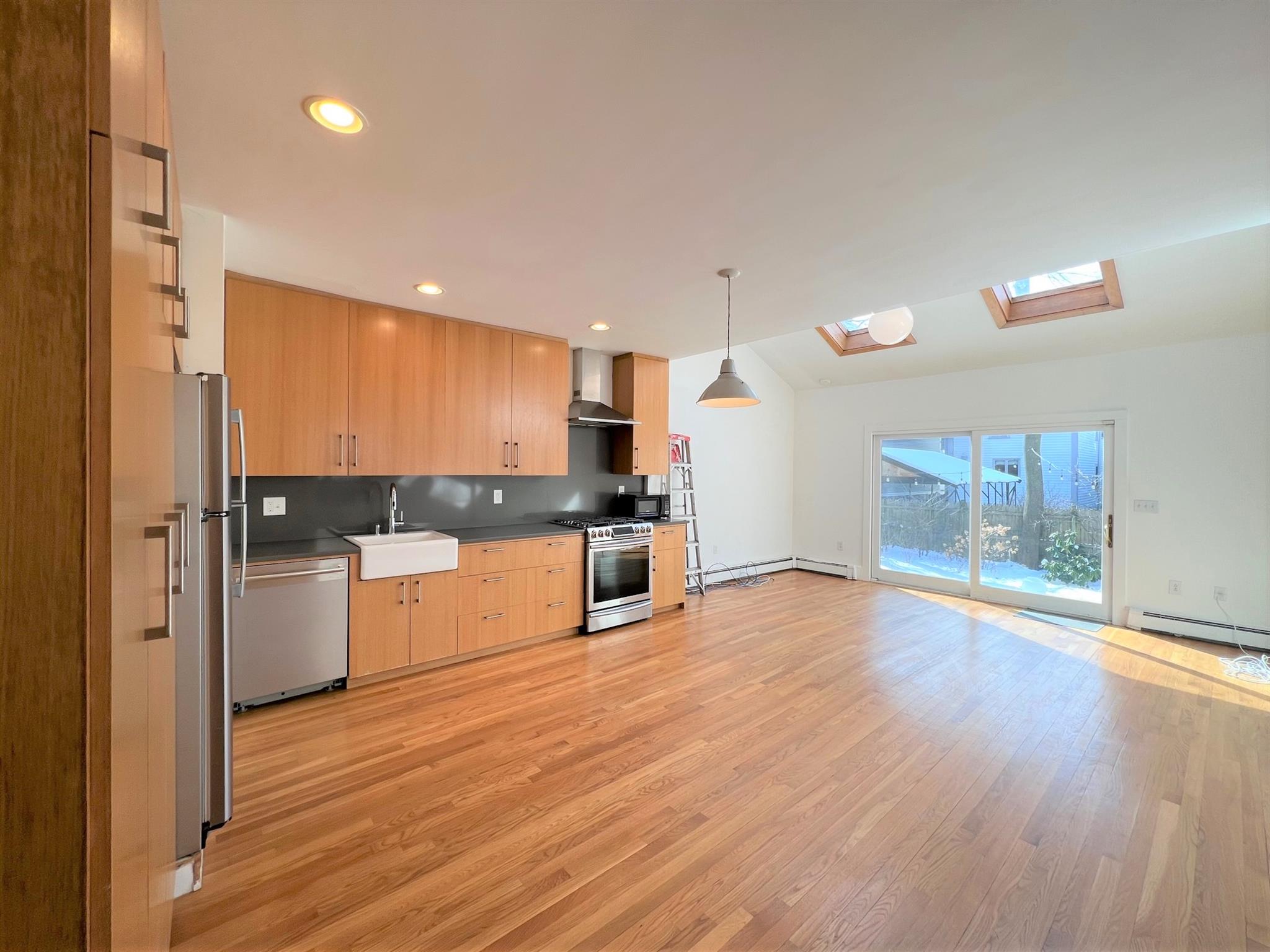 2 bed, 1 bath apartment for rent at 218 Harvard St Unit 1S, Central Square