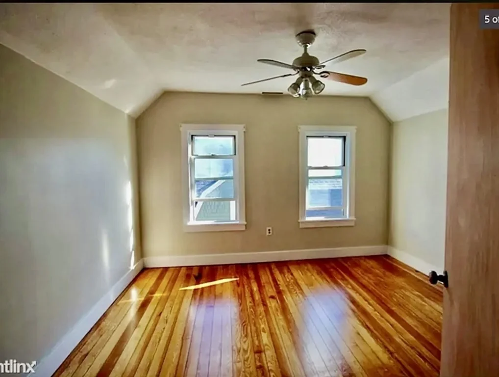 14 Dow St, West Somerville
