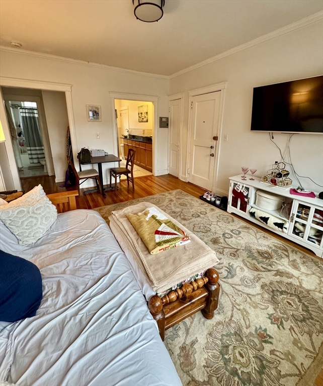 183 Kent St, Longwood