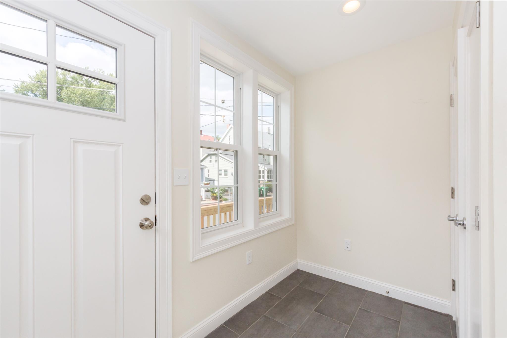 4 bed, 3.5 bath apartment for rent at 217 Arlington St Unit 1A, Medford — photo 19 of 21