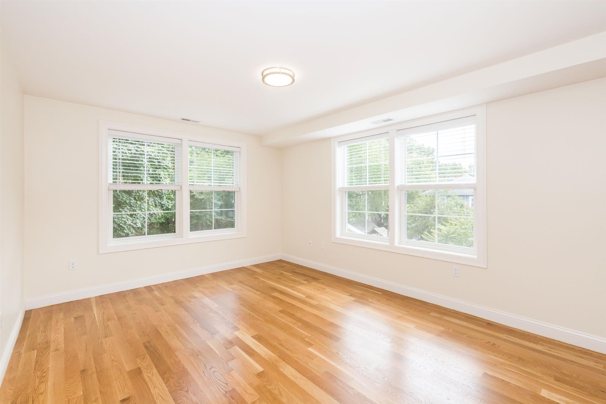4 bed, 3.5 bath apartment for rent at 217 Arlington St Unit 1A, Medford — photo 8 of 21
