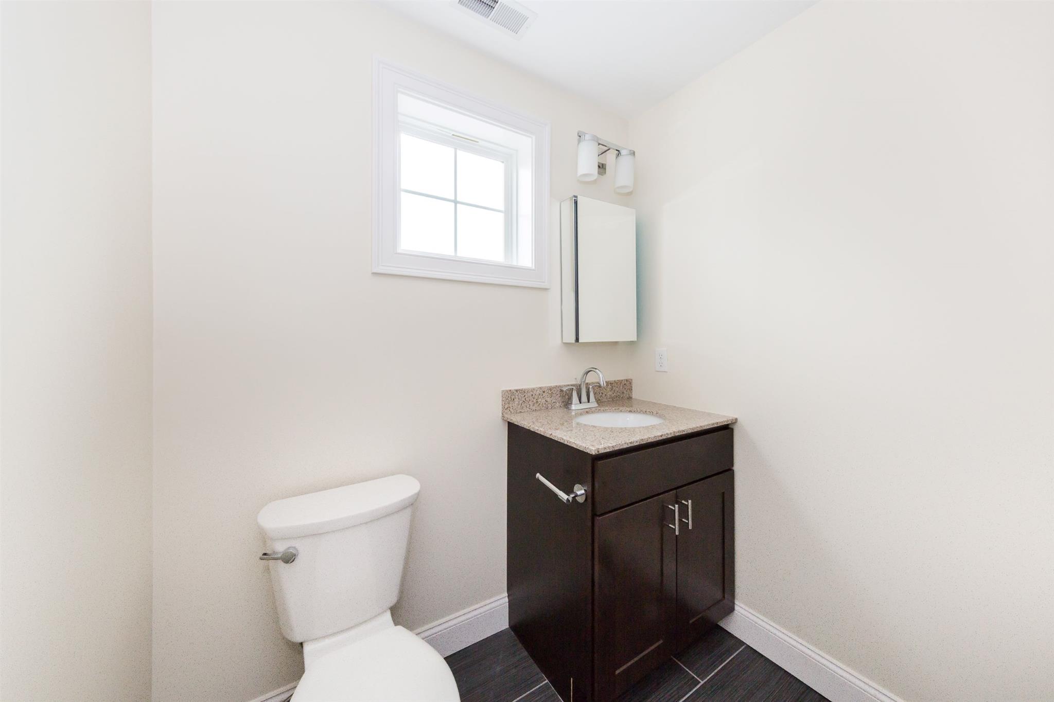 4 bed, 3.5 bath apartment for rent at 217 Arlington St Unit 1A, Medford — photo 12 of 21
