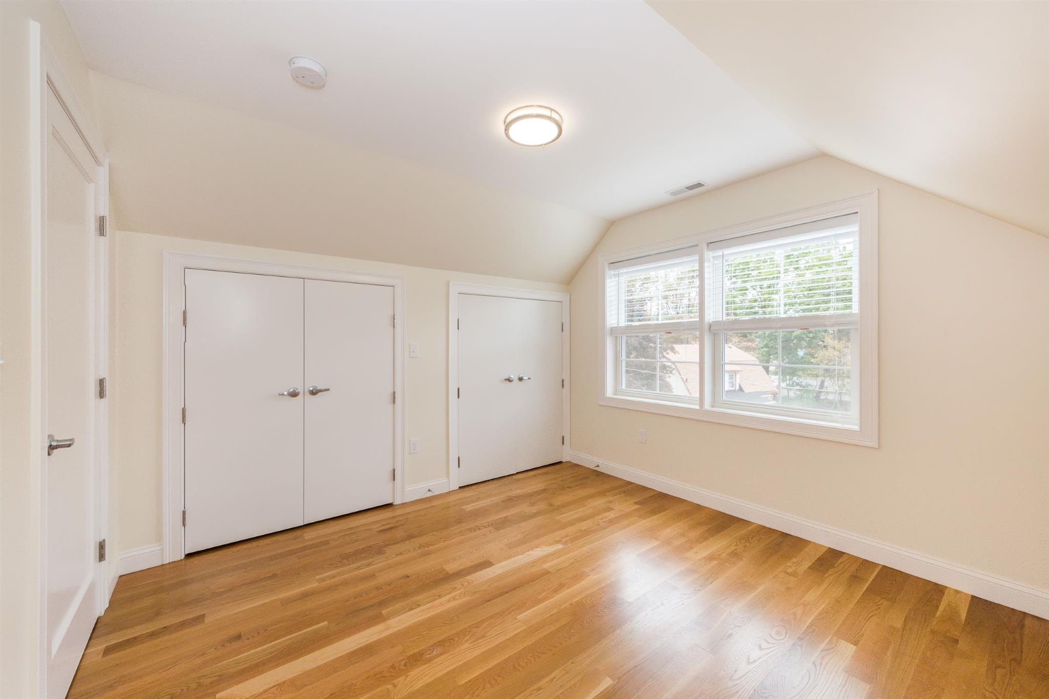 4 bed, 3.5 bath apartment for rent at 217 Arlington St Unit 1A, Medford — photo 13 of 21