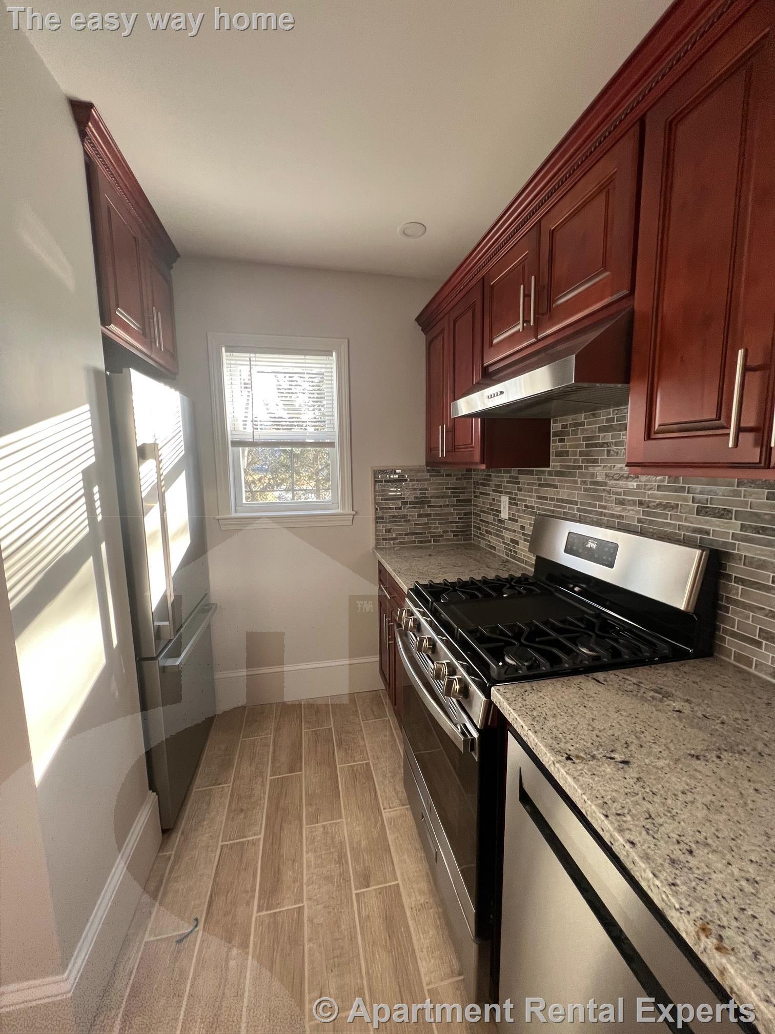 10 Cady Ave, Davis Square