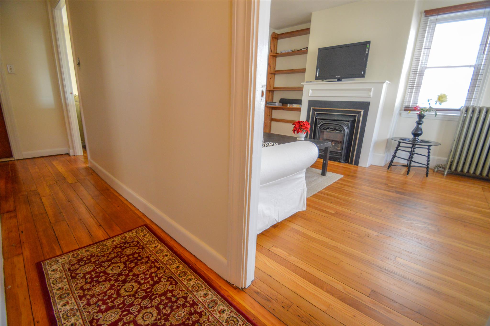 7 bed, 2 bath apartment for rent at 218 Norfolk St Unit 1, Central Square — photo 17 of 21