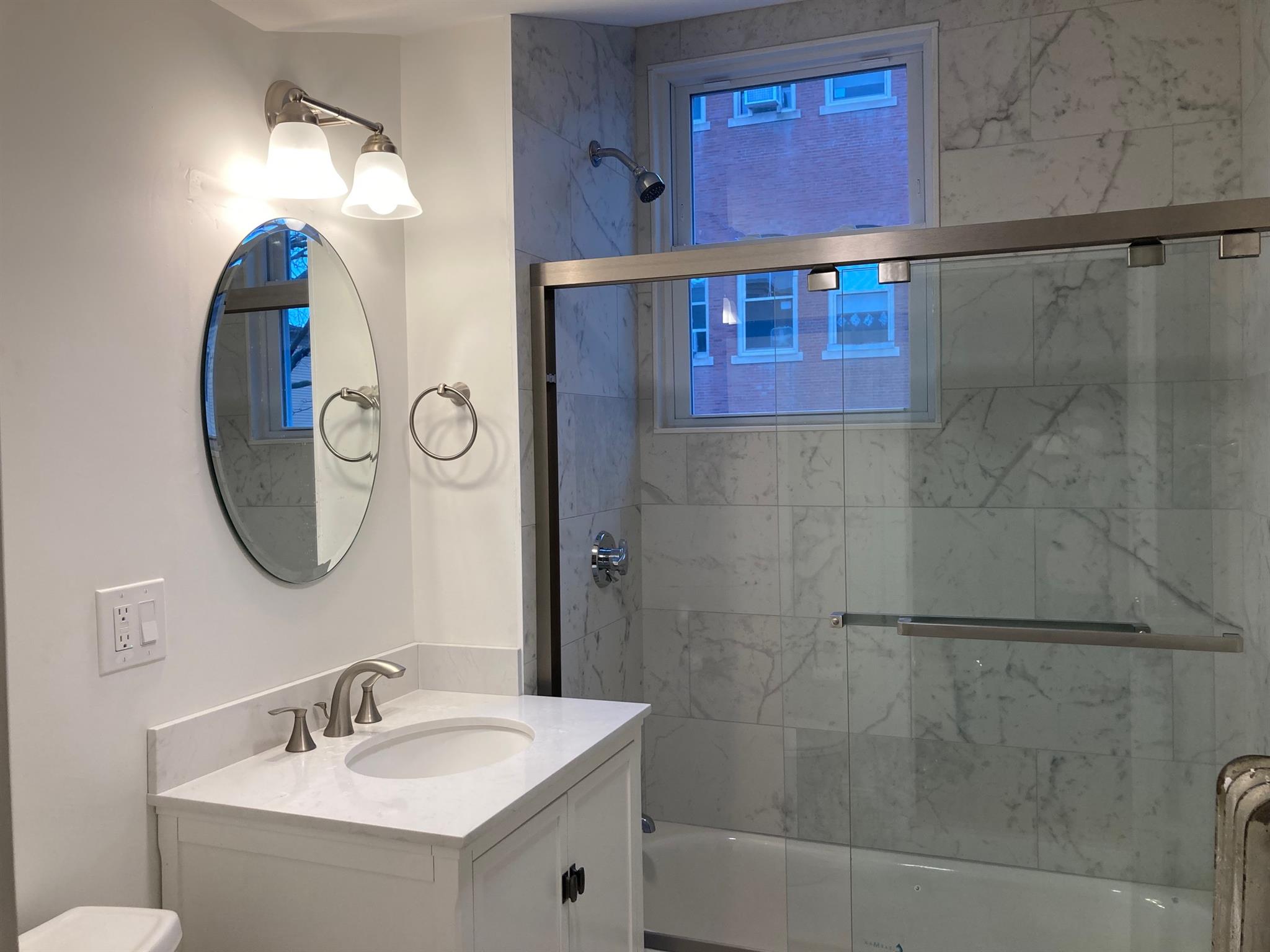 7 bed, 2 bath apartment for rent at 218 Norfolk St Unit 1, Central Square — photo 4 of 21