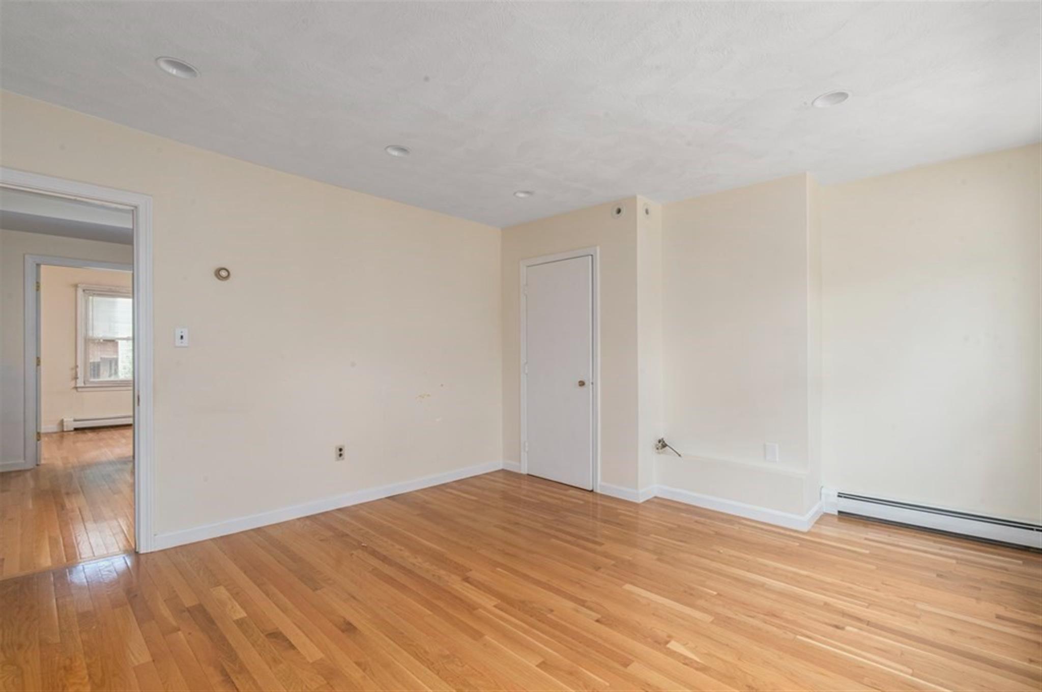 4.5 bed, 1.5 bath apartment for rent at 31 6th St Unit 0, East Cambridge — photo 3 of 15