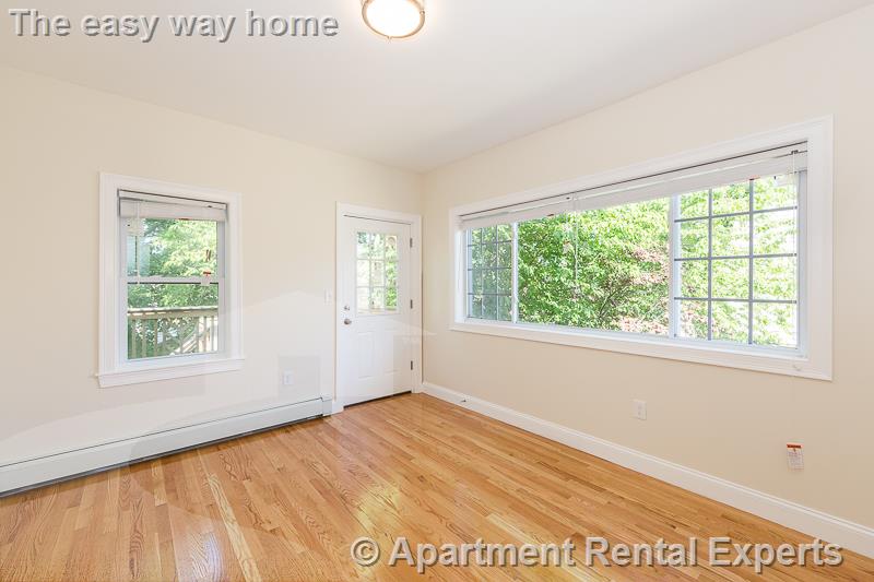 126 Monument St, West Medford