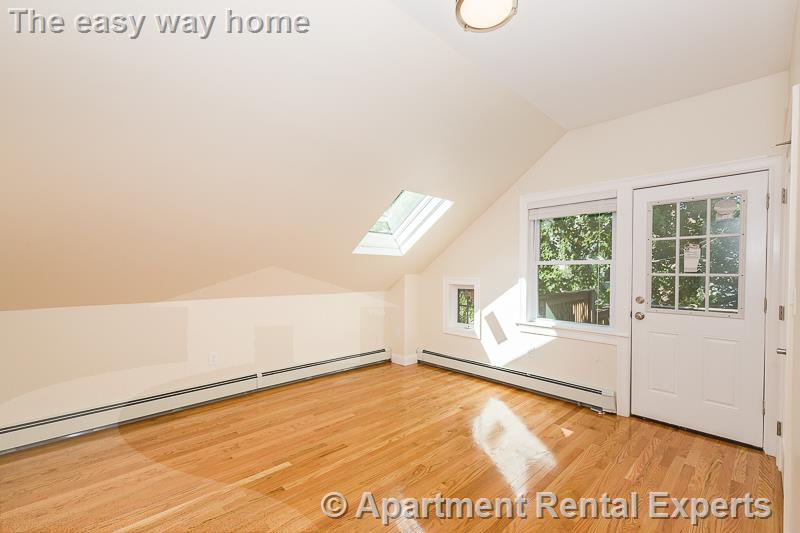 126 Monument St, West Medford