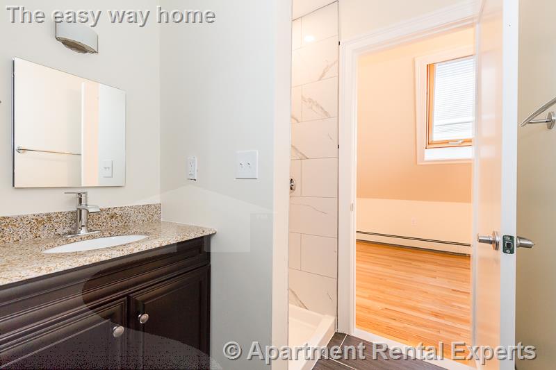 126 Monument St, West Medford