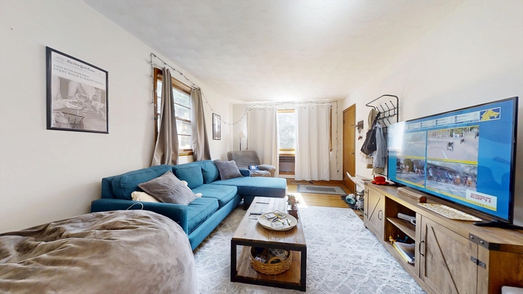 53 Quincy St, Watertown