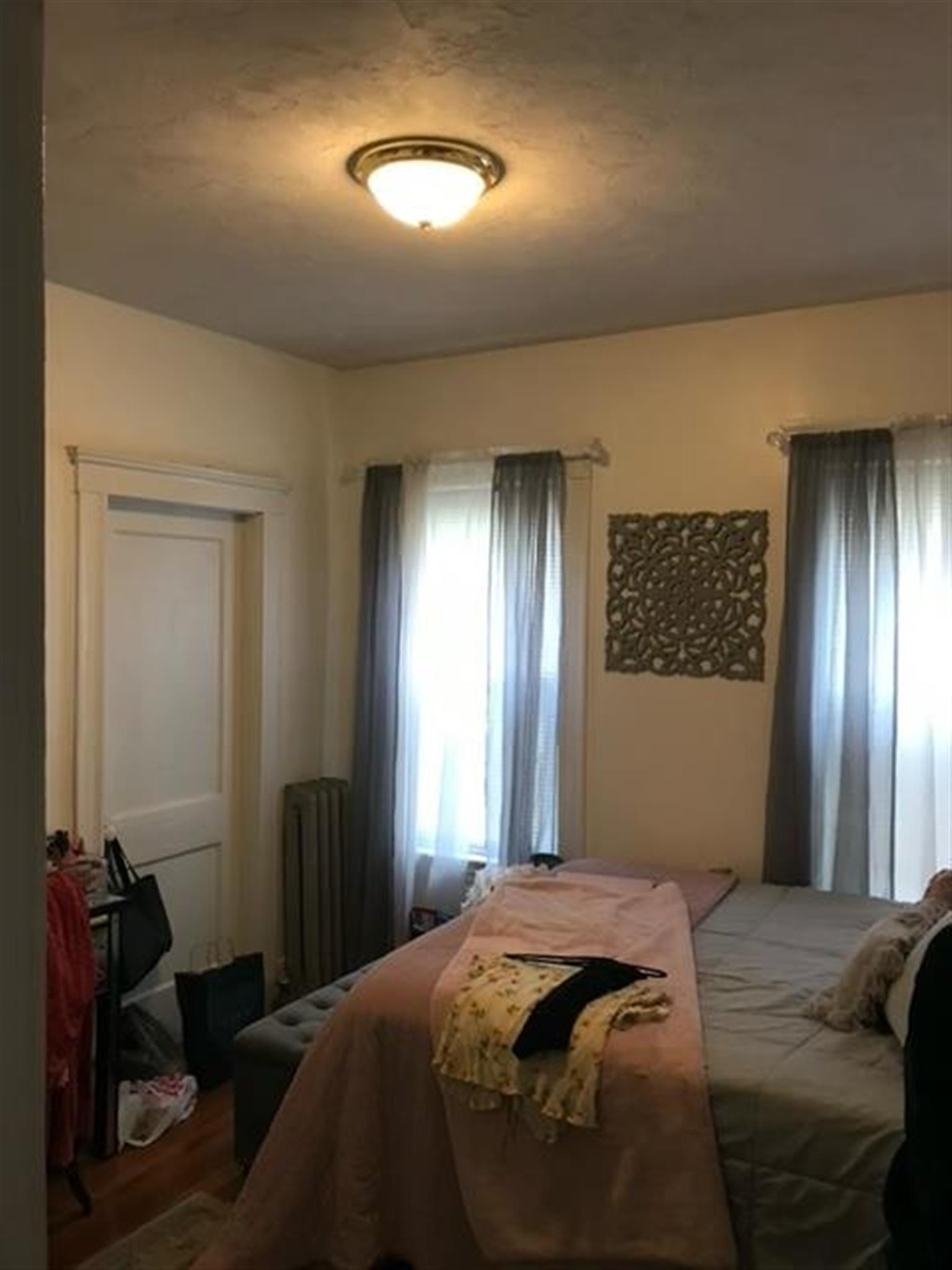 3 bed, 1 bath apartment for rent at 156 Middlesex Ave Unit 1, Medford — photo 6 of 10