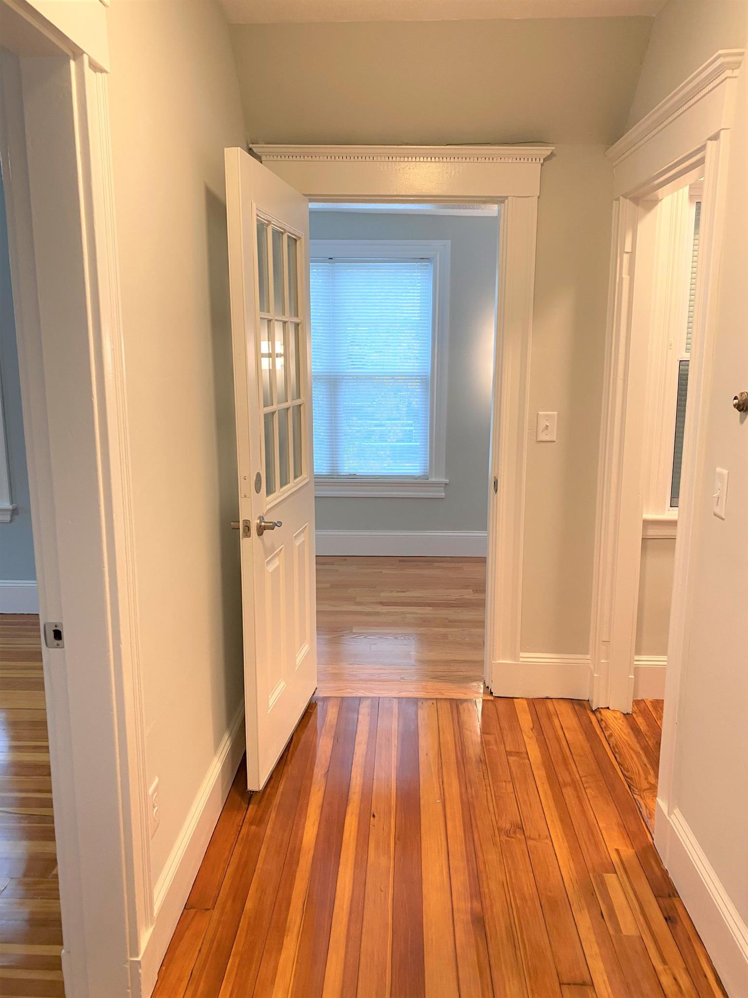 4 bed, 2 bath apartment for rent at 303 Highland Ave Unit 3, Davis Square — photo 3 of 15
