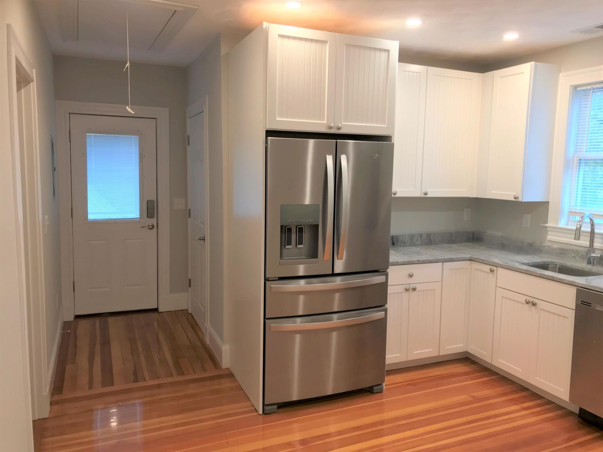 4 bed, 2 bath apartment for rent at 303 Highland Ave Unit 3, Davis Square — photo 9 of 15