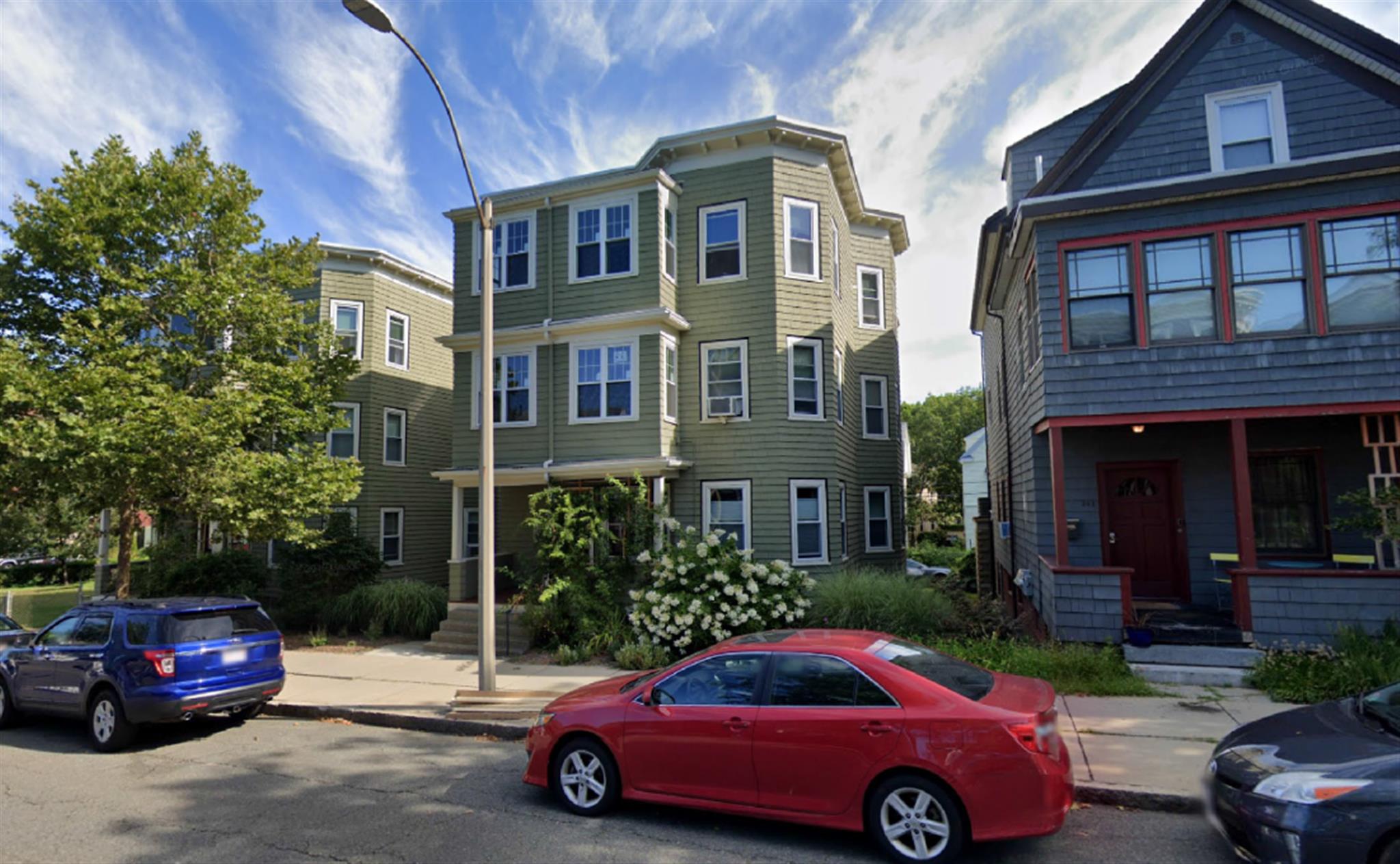 4 bed, 2 bath apartment for rent at 303 Highland Ave Unit 3, Davis Square — photo 1 of 15