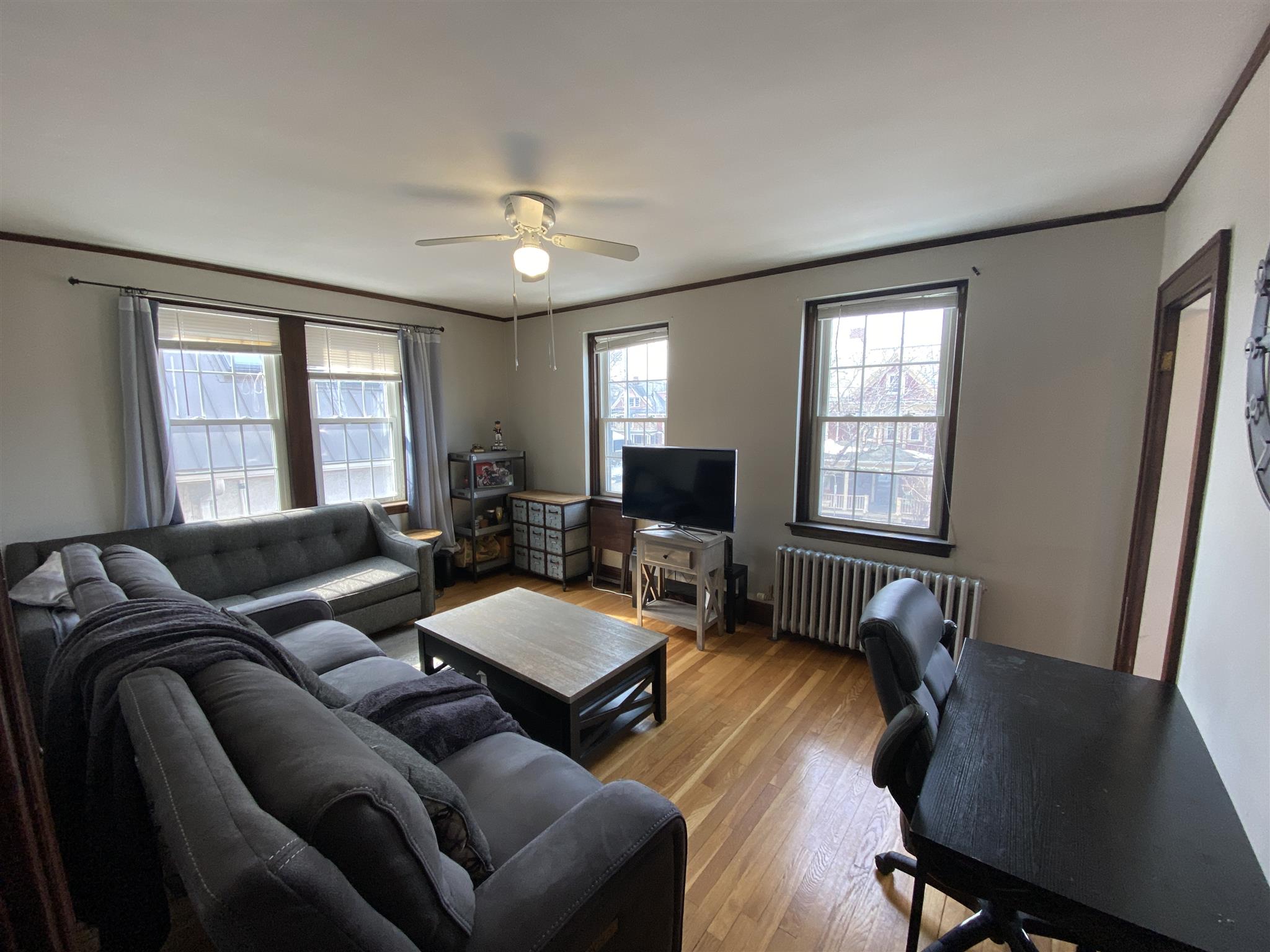 2 bed, 1 bath apartment for rent at 119 College, Davis Square — photo 5 of 13