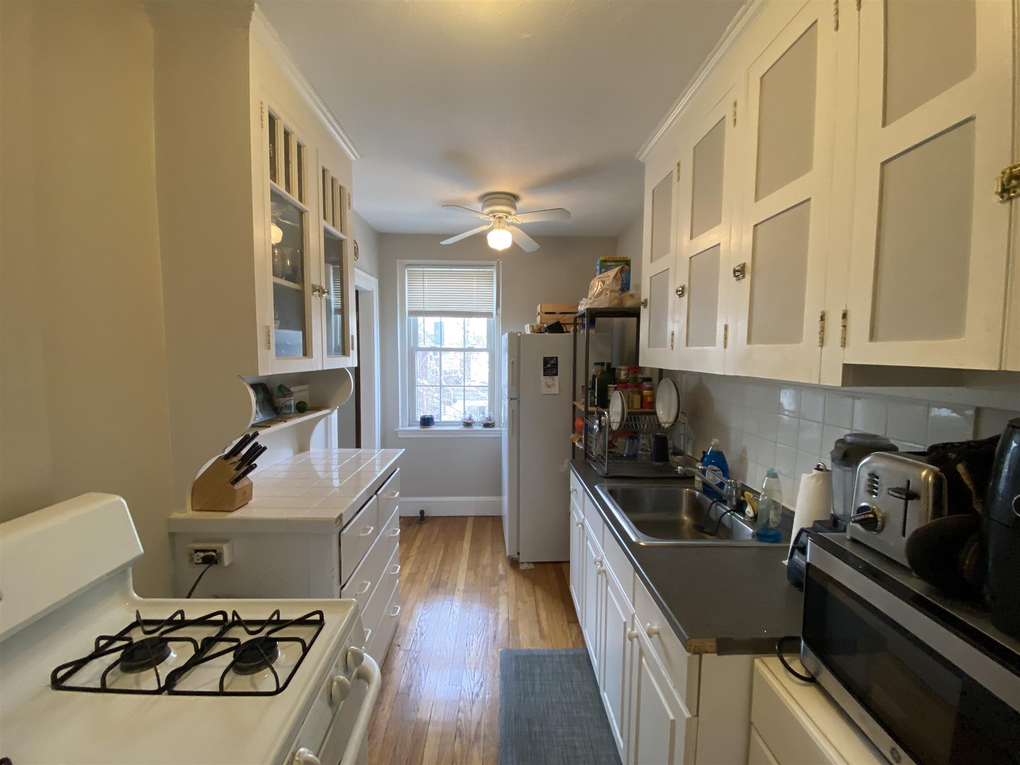 2 bed, 1 bath apartment for rent at 119 College, Davis Square — photo 6 of 13