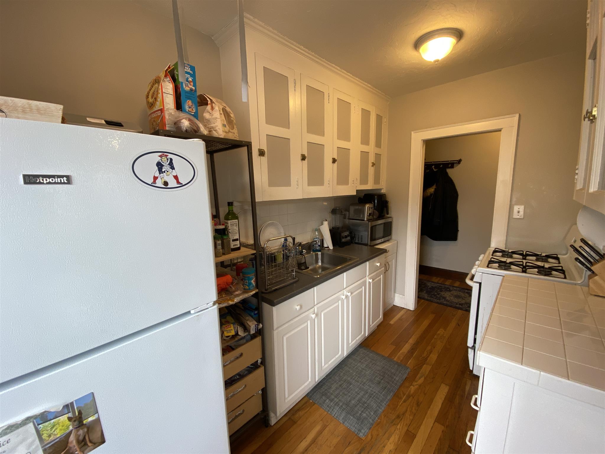 2 bed, 1 bath apartment for rent at 119 College, Davis Square — photo 8 of 13