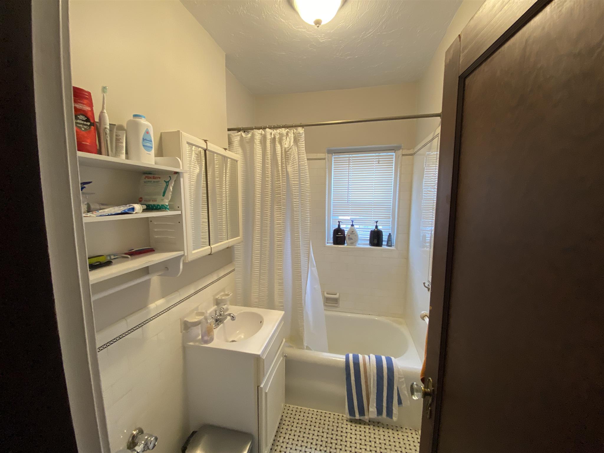2 bed, 1 bath apartment for rent at 119 College, Davis Square — photo 12 of 13
