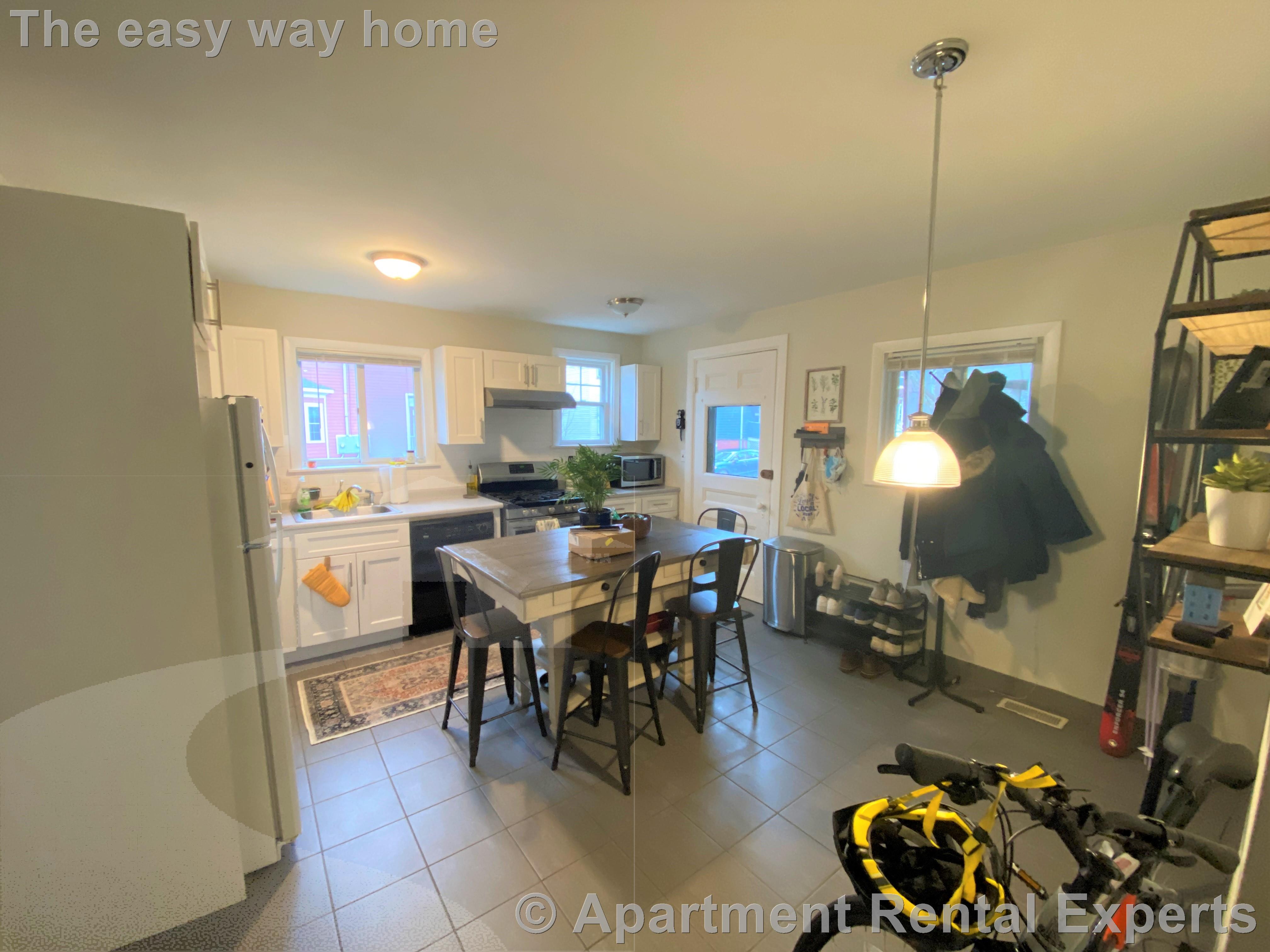 67 Willow Ave, Davis Square