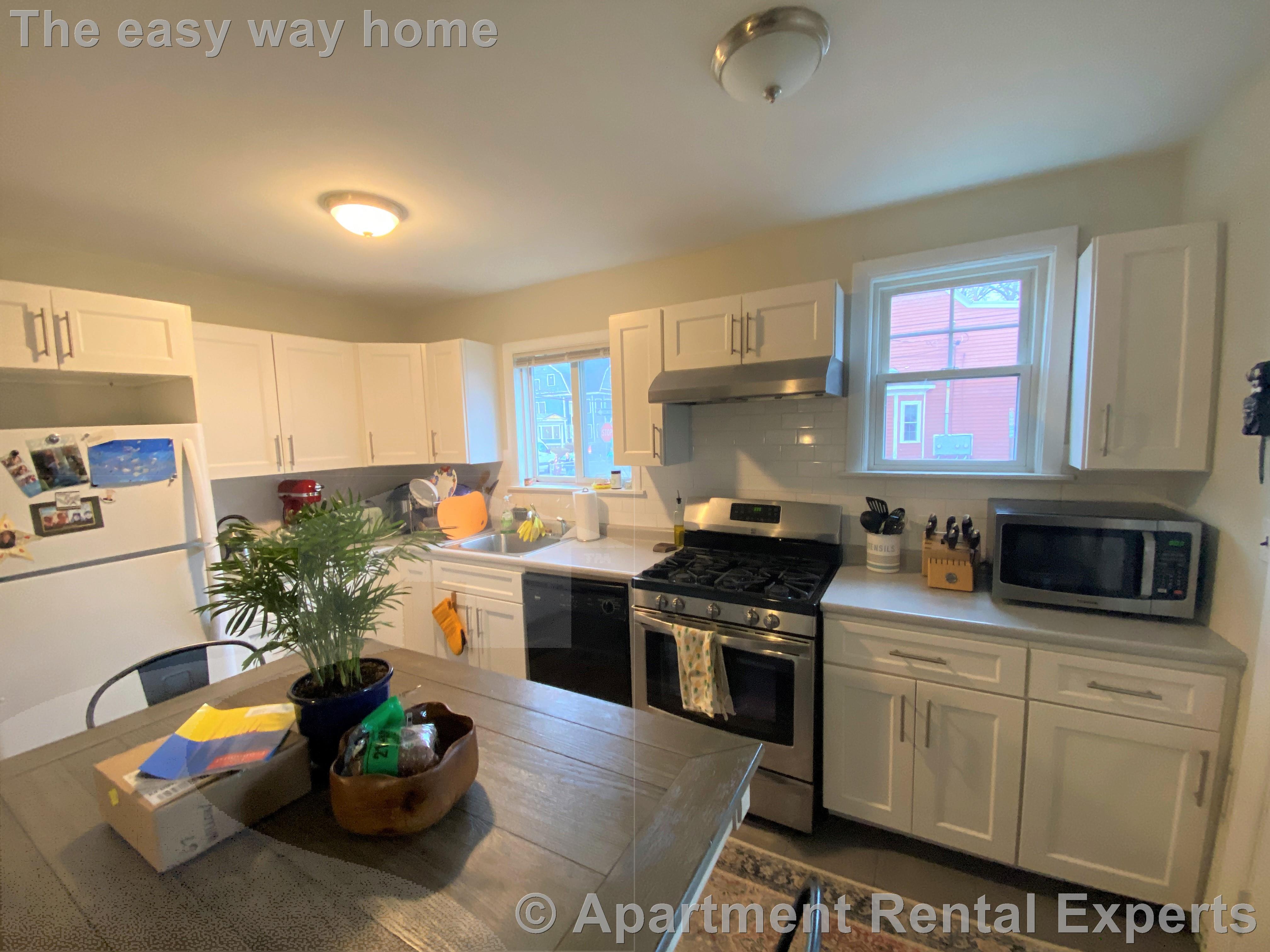 67 Willow Ave, Davis Square